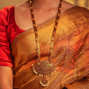 1 Necklace, 1 pair earring