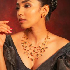 1 Necklace, 1 pair earring